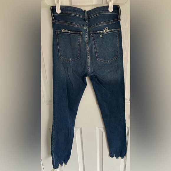 Abercrombie and Fitch High Rise Ankle Jean. Size 26 (2), Long. - Picture 2 of 4